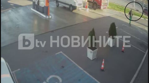 Мъж от Сливен влачи през целия град куче, вързано с въже за колата му (СНИМКИ и ВИДЕО)