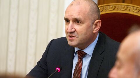 Консултациите на БСП и ИТН при президента: Все по-вероятни са предсрочни избори (ОБЗОР)