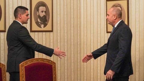 МЕЧ при президента: Сегашното правителство беше формирано чрез големи политически предателства