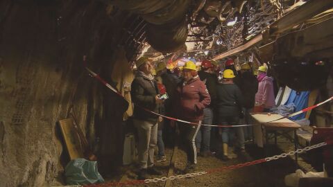 Необичаен коледен базар: Разположен е в стара въглищна мина 