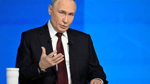 Путин: Русия иска да сложи край на войната в Украйна с мирни средства