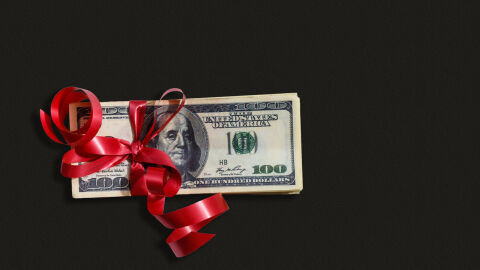 Шеф даде 240 млн. долара коледни бонуси на работниците си - всеки получил 6-цифрена сума