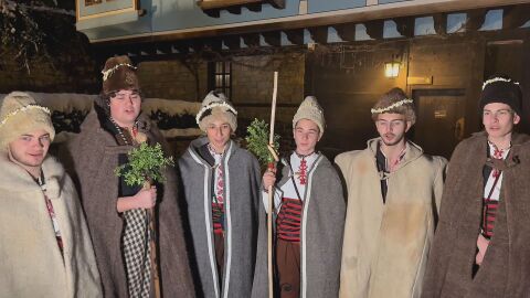 Как премина нощното коледуване в музей „Етър“ в Габрово (ВИДЕО)