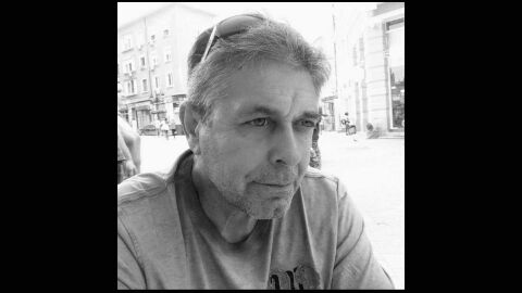 Почина писателят Роси Антов - часове преди да издъхне сякаш отправя своето сбогуване