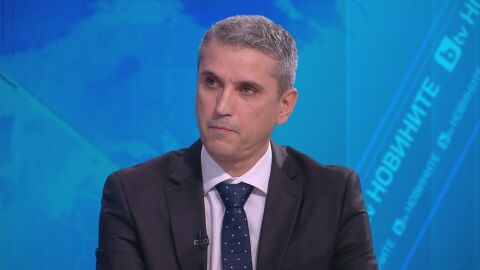 На развален английски със индийски и пакистански акцент: Ежедневни са сигналите за измами с еврото у нас