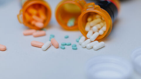 Столичната полиция иззе лекарства, забранени за продажба в България