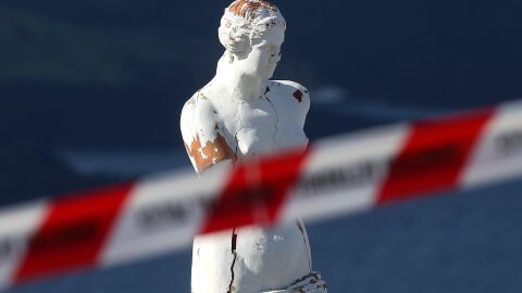 Над 21 000 труса за година: Ограничават превантивно достъпа до части на Санторини