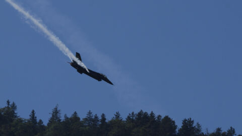 29 души загинаха, след като руски военен самолет се разби в скала в Крим