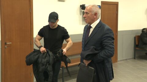 Съдът отмени условната присъда на прокурорския син