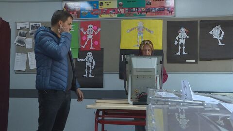 Опозицията поиска президентът да спре промените с вето промените в Изборния кодекс 