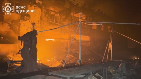 Масирани руски удари оставиха 300 000 души в Одеса без ток и вода