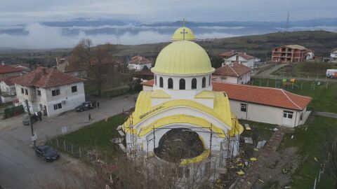 Вяра, издигната с дарения: Село Джигурово строи „свой Александър Невски“ вече десет години