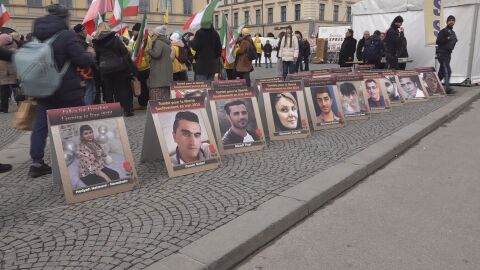 Иранците в изгнание: Хиляда хора бяха убити, хиляди са арестувани, много са ранени, но народът все още се бори