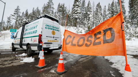 Открити са всички 9 тела на загиналите скиори при лавина в Калифорния