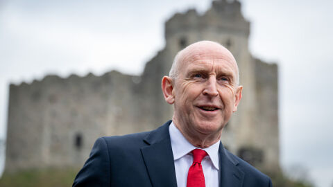 Джон Хийли: Искам да бъда министърът на отбраната, който ще разположи британски войски в Украйна