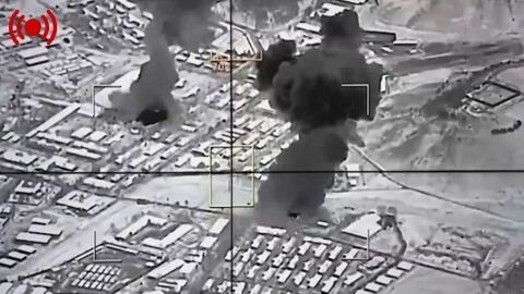 Снимка: Пакистан удари Кабул, талибаните отвърнаха: Исламабад обяви „отворена война“