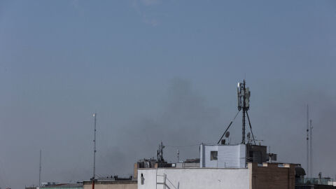 Сирени в Тел Авив: Иран отвърна с ракети