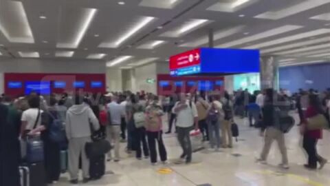 Българи са блокирани на летището в Дубай, чакали са около 4 часа в самолета