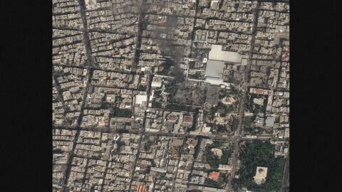 Сателитни снимки показват разрушенията в комплекса на Али Хаменей в Техеран