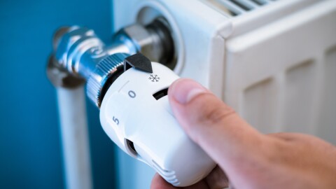 Започва поетапно спиране на парното в София