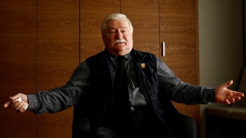 Лех Валенса: Тръмп е или предател, или изключителен лидер