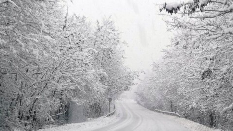 Временно е затворен Проходът на Републиката заради катастрофирал камион