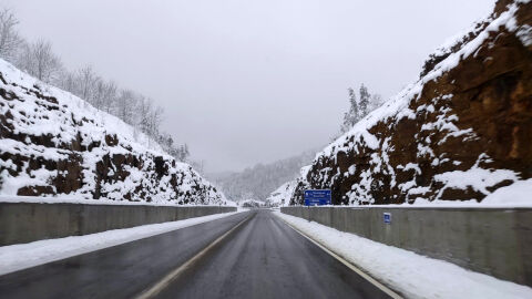 АПИ: Понижение на температурите - шофьорите да се движат с повишено внимание 