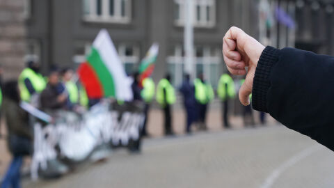 „Милиони българи ще обеднеят“: Бизнесът излиза на масов протест заради Бюджет 2026