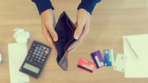 АОНК алармира: Депутатите ще вкарат около 1 млн. българи в дългова спирала 