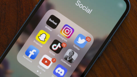 Защо ЕК ще разследва платформата TikTok?