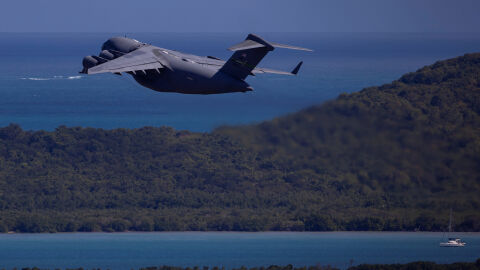 Планира ли Доналд Тръмп прихващане на руски танкер, напуснал Венецуела?
