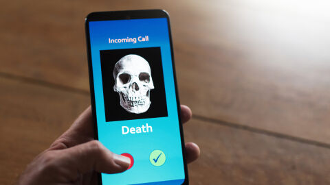 „Мъртъв ли си?“: Китайското приложение, което следи дали сме все още живи