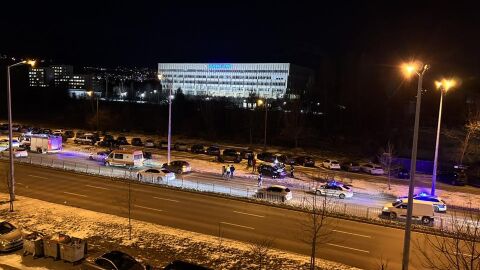 Катастрофа на бул. „Александър Малинов“, кола е обърната по таван