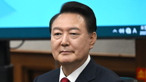 Прокуратурата на Южна Корея иска смъртно наказание за бившия президент 