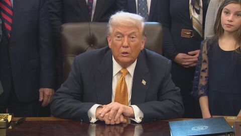 Режимът в Иран обеща да спре екзекуциите, Вашингтон все пак обмисля военна акция