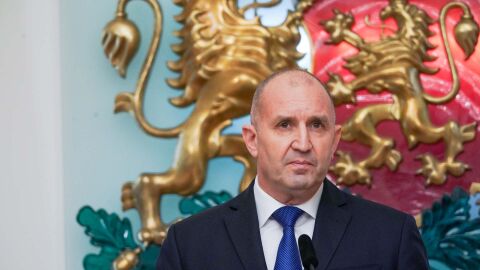 КС реши, че пълномощията на президента Румен Радев се прекратяват предсрочно