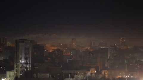 Киев отново без ток, отопление и вода: 300 дрона и крилати ракети удрят града 