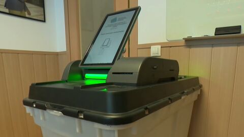 Сканиращите устройства и избирателните списъци – спорните точки в промените на Изборния кодекс