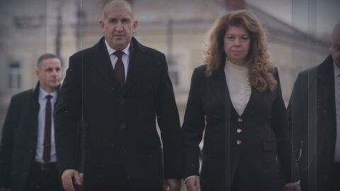 Илияна Йотова - първата жена президент на България. За 9 години доказа, че винаги е зад гърба на Радев