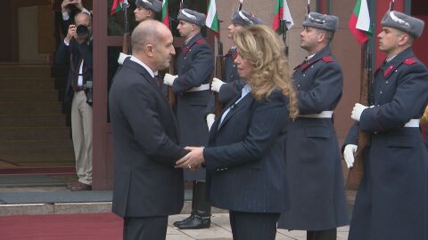 Румен Радев: Не могат да спрат вълната, защото сме много, заедно сме и каузата ни е обща