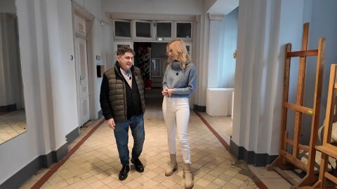 Да излекуваш страховете си с четка: Греди Асса, който получи званието "Доктор Хонорис какуза" 