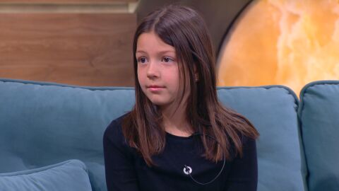 9-годишната Цветозара прочете 100 книги за 1 година, получи награда от Столичната библиотека 