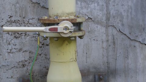 Заради въздуха във Велико Търново: Екоинспектори пломбираха линия за ПДЧ в голямо предприятие