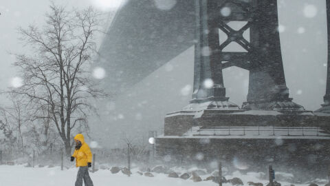 Зимната Буря в САЩ: Най-малко 7 загинали и стотици хиляди без ток (СНИМКИ и ВИДЕО)