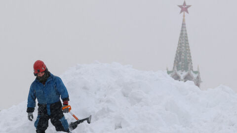 Москва регистрира най-обилния снеговалеж за последните над 200 години