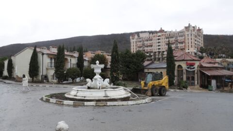 След наводненията в "Елените": Селището все още няма ток и вода 