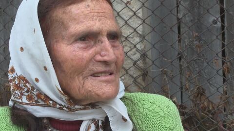 За пети път парите в портмонето на 97-годишната баба Севдалина се сменят