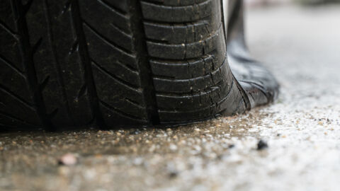 Над 20 коли спукаха гуми на пътя Враца - Монтана само за 24 часа