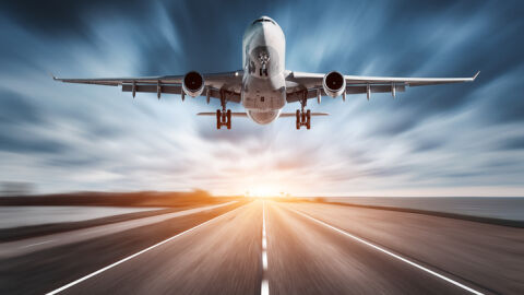 „Емирейтс“ възобновява полетите от и до Дубай