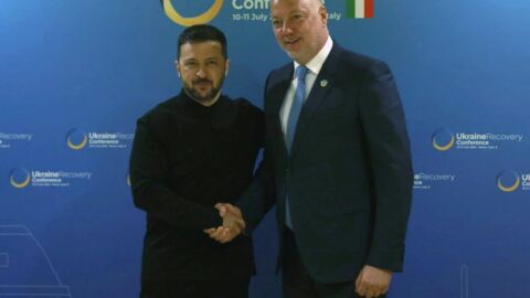 Снимка: Премиерът Росен Желязков към Володимир Зеленски: България ще подкрепя Украйна и след войната